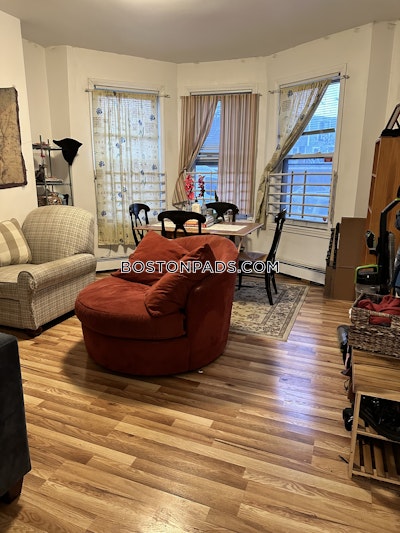 Mission Hill 2 Bed, 1 Bath Unit Boston - $2,850