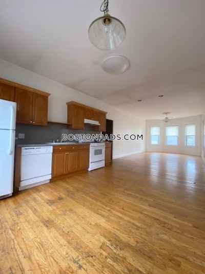 Brighton 4 Beds 2.5 Baths Boston - $3,600