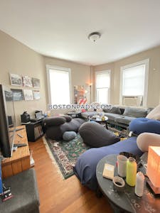 Mission Hill Beautifully 4 Bed 1 Bath Apartment in Mission Hill Boston - $5,200
