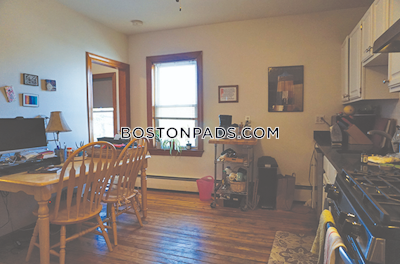 Waltham 2 Bed 1 Bath WALTHAM $2,350 - $2,250