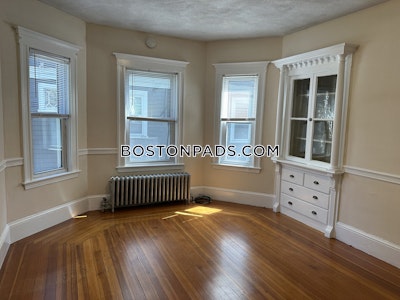 Back Bay 1 Bed Back Bay Boston - $3,950