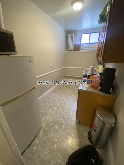 Brookline 1 Bed 1 Bath  Coolidge Corner - $2,600