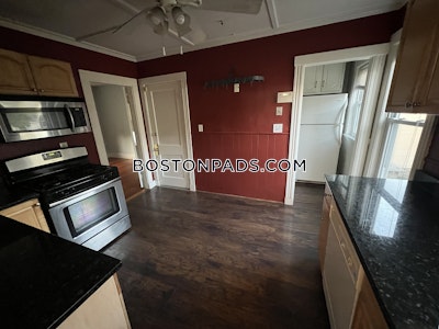 Medford 3 Beds Medford  Tufts - $3,300