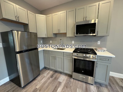 Revere Modern 1 bed 1 bath available NOW on North Shore Rd in Revere! - $2,300