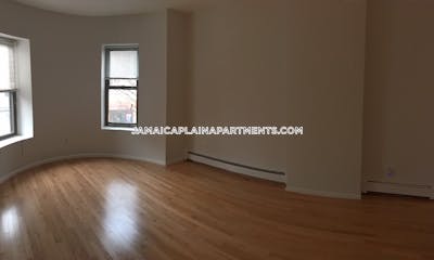 Jamaica Plain Apartment for rent 3 Bedrooms 1.5 Baths Boston - $3,000