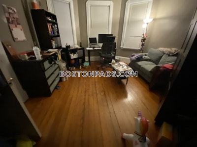 Jamaica Plain 3 Beds 1 Bath Boston - $3,400