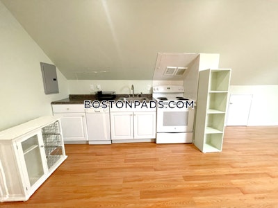 Cambridge 1 Bed 1 Bath  Mt. Auburn/brattle/ Fresh Pond - $2,050 No Fee