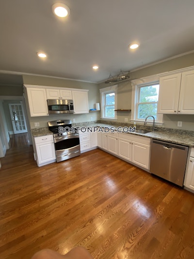 Medford Nice 3 Bed 1 Bath available NOW on North St. in Medford   Tufts - $3,200